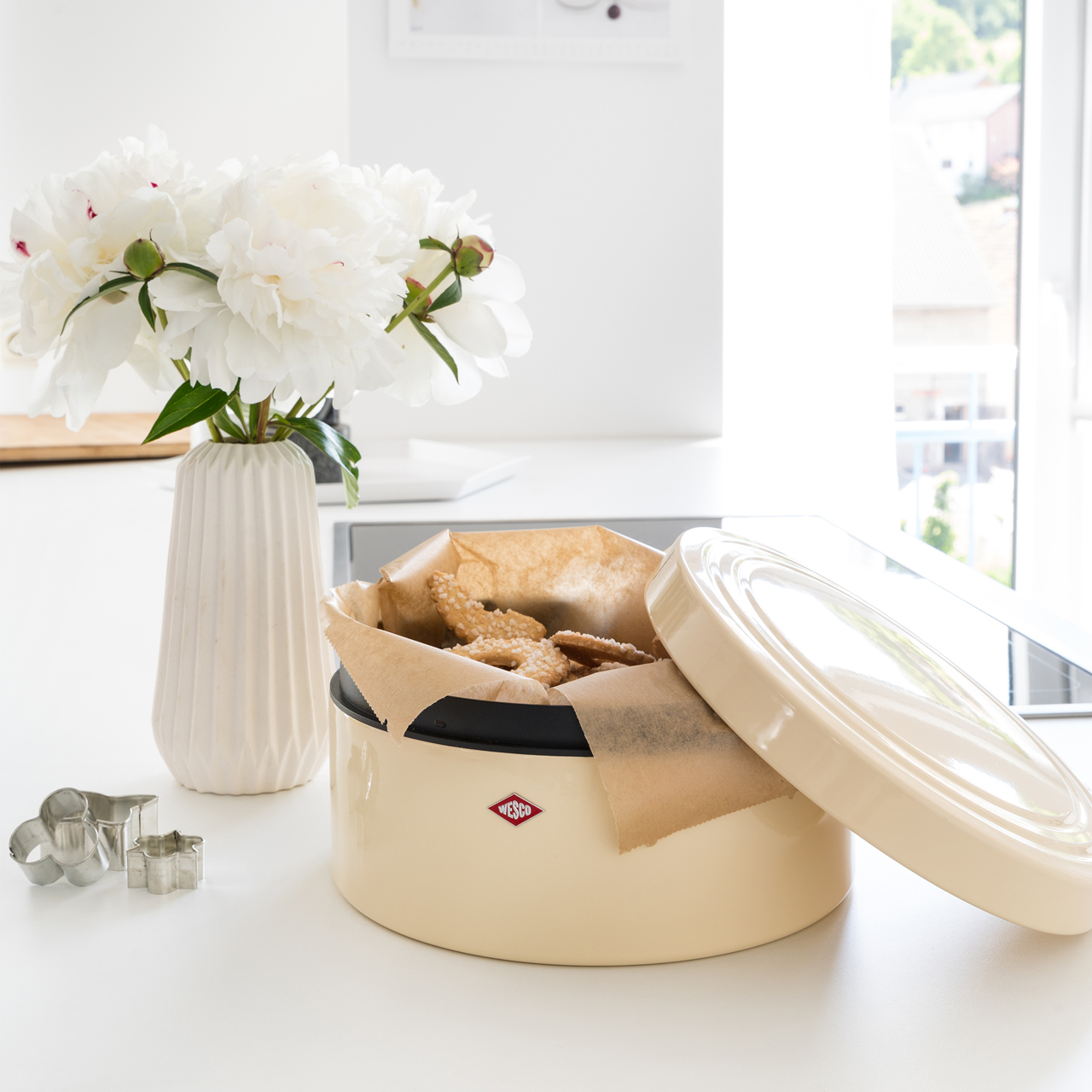 Chlebník, dóza růžová 24cm Wesco