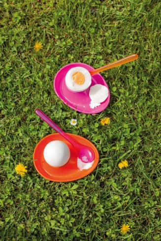 COLOMBUS stojánek na vajíčko bílá KOZIOL