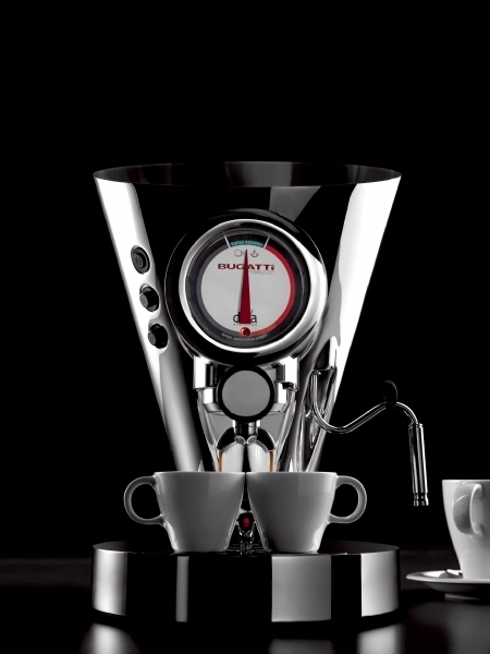 Kávovar, pressovač Diva EVOLUTION černý Bugatti + dóza na kávu KOZIOL