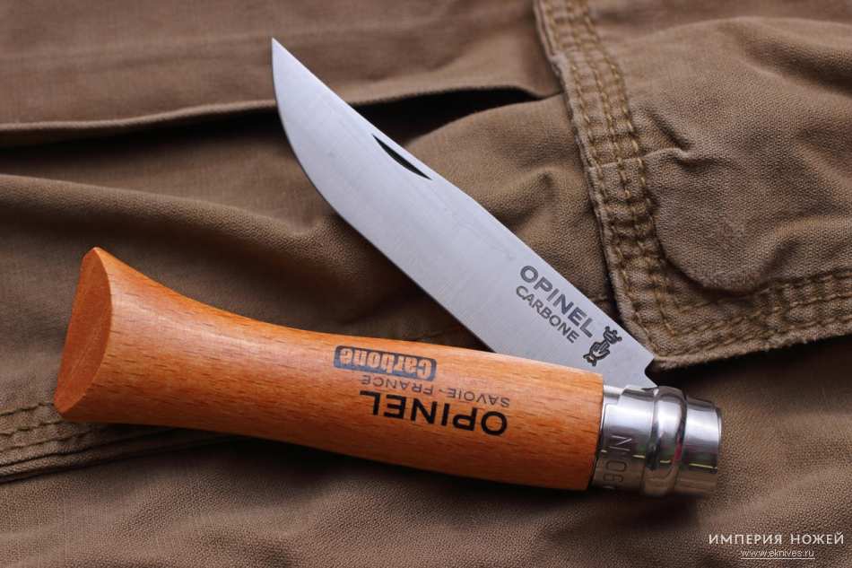 Zavírací nůž vr n°06 Carbon, 7 cm Opinel