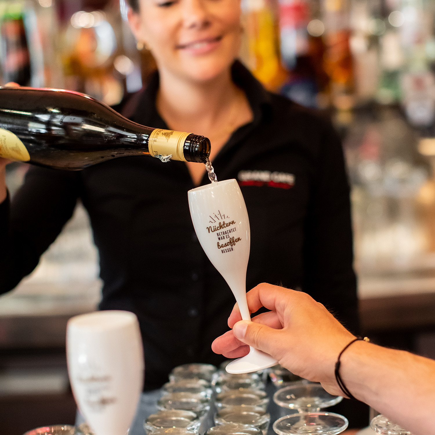 CHEERS NO.1 NÜCHTERN BETRACHTET sklenice na sekt 100ml KOZIOL, bílá