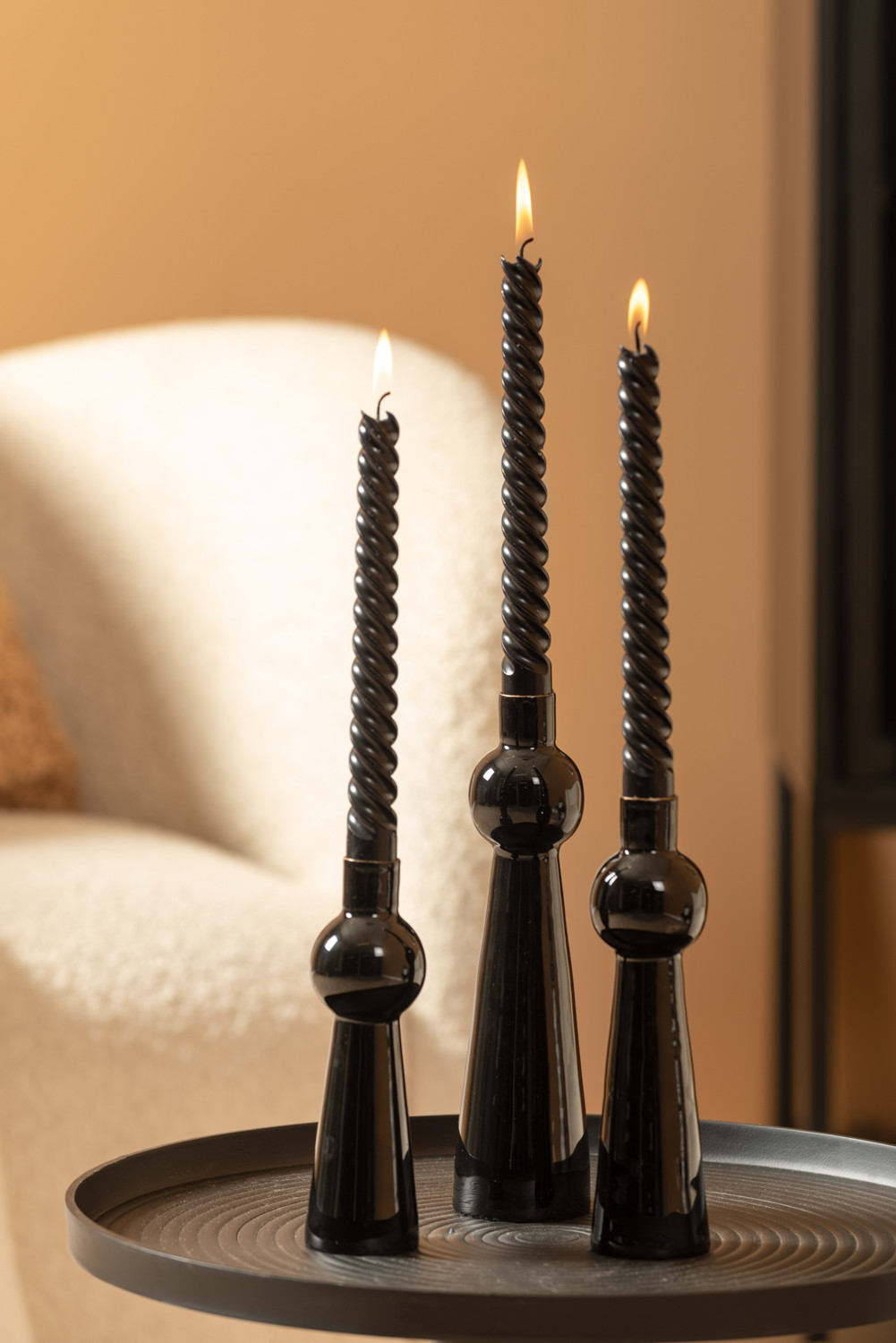 Svícen Mila 22cm černý Present Time