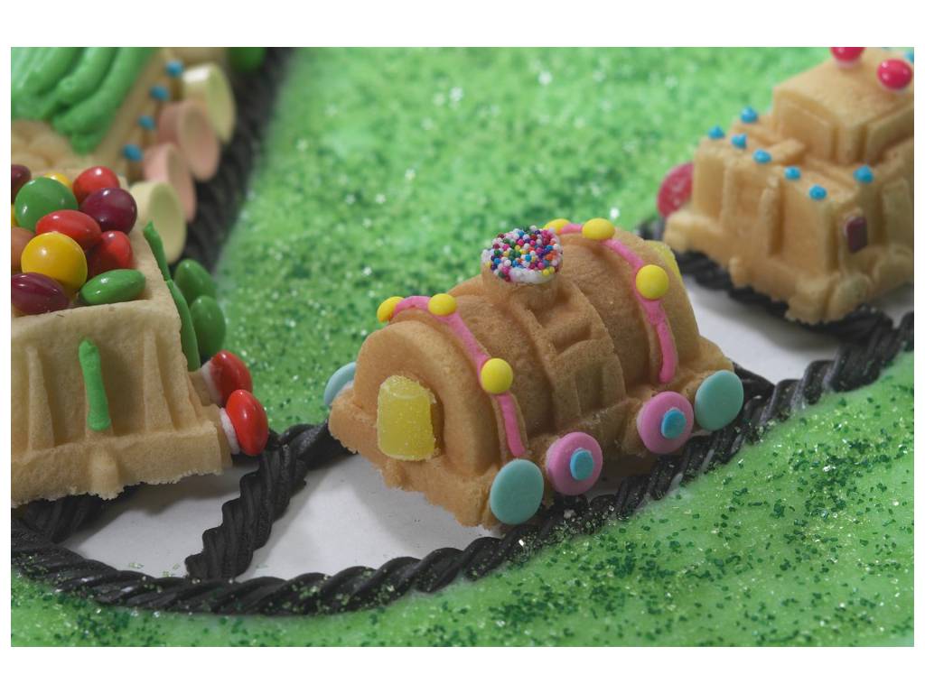 Forma na bábovku vláček, 9 částí Nordic Ware
