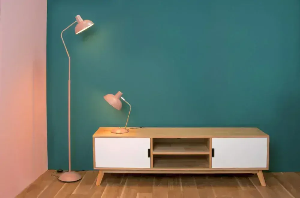 Stolní lampa Hood růžová Leitmotiv