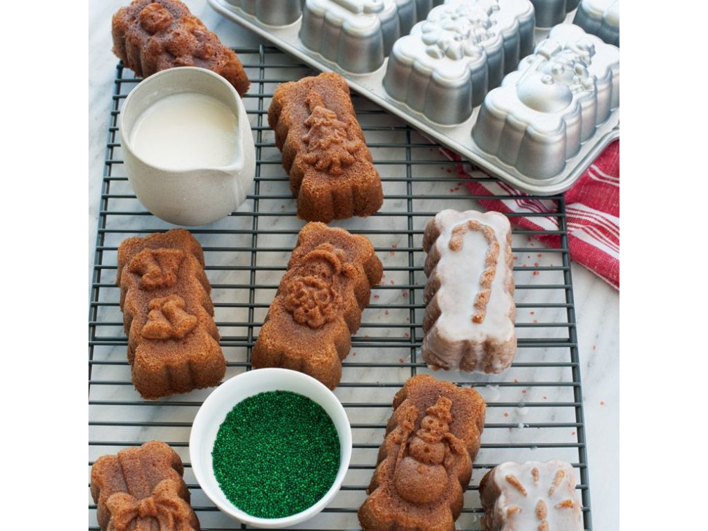 Forma na 8 mini vánočních chlebíčků Nordic Ware