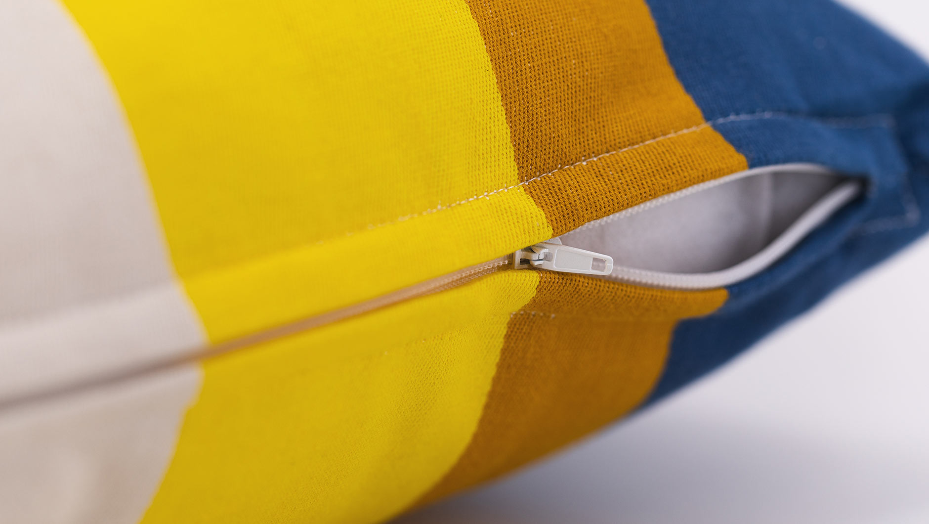 Polštář Manila 30 x 60 cm REMEMBER