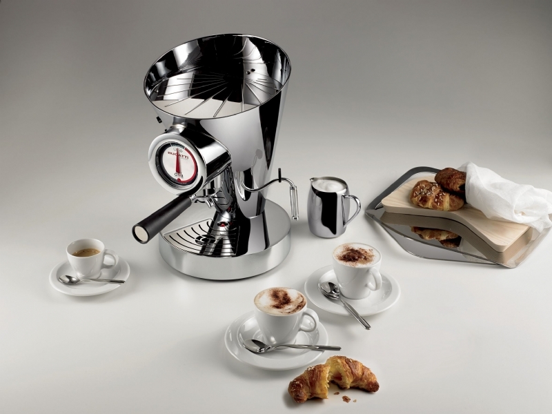 Kávovar, pressovač Diva EVOLUTION bílý Bugatti + dóza na kávu KOZIOL