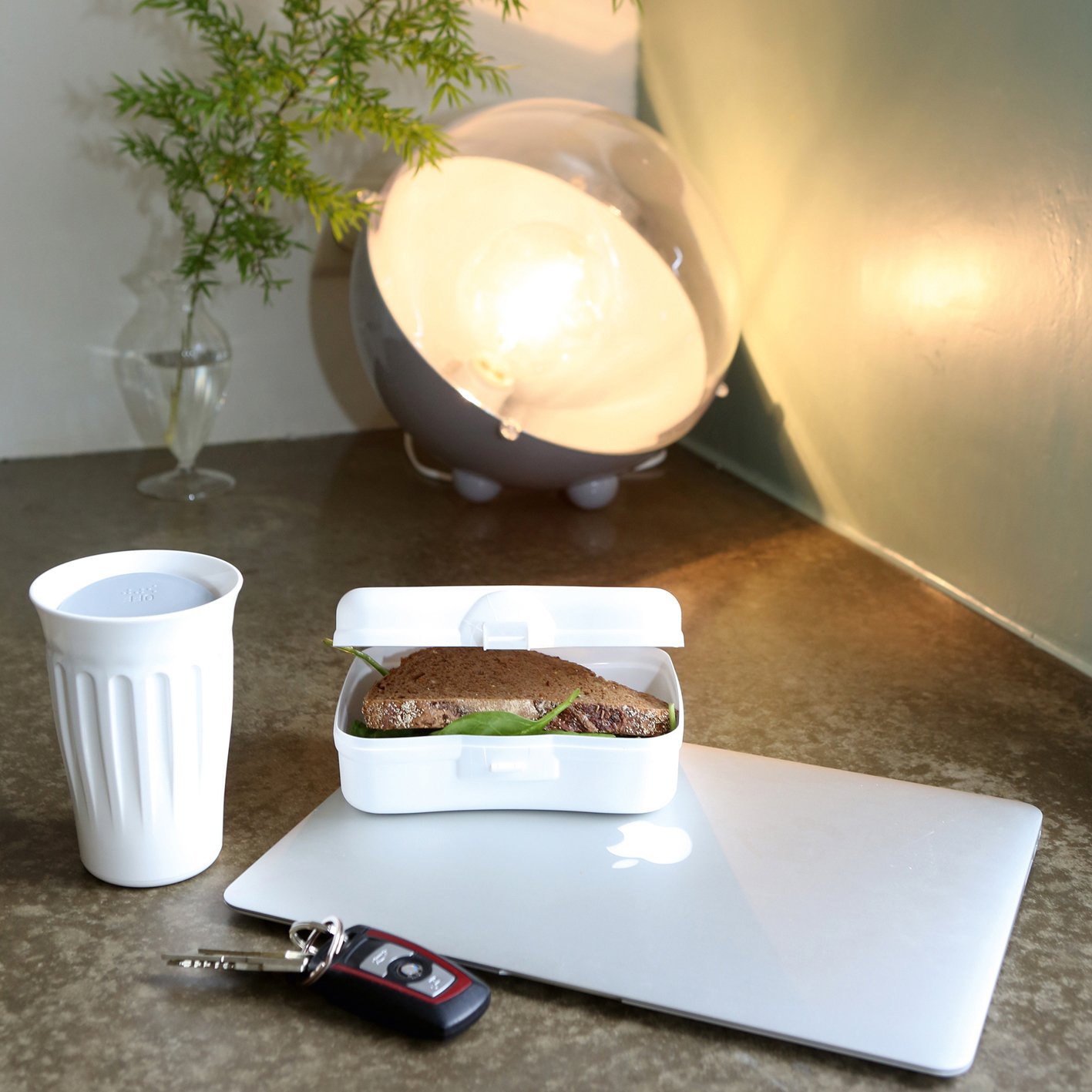 CLICK hrnek na kávu s sebou 0,35 l KOZIOL