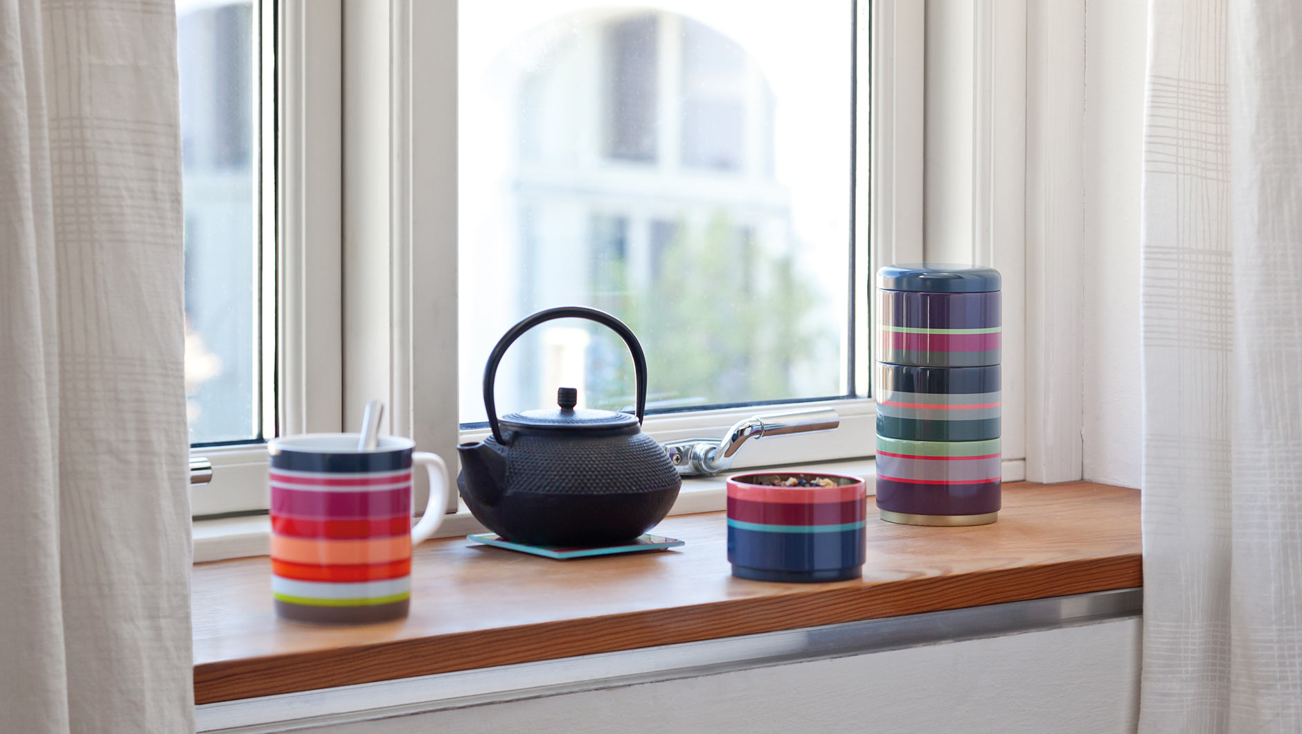 Stohovatelné barevné plechovky set 4 ks Felicita REMEMBER