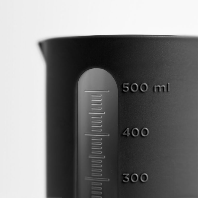 Odměrka 0,5l QB černá Blim+