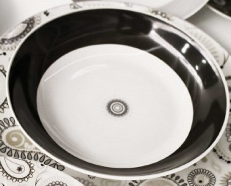 Jídelní 18-ti dílná sada talířů černá Shanti  BRANDANI