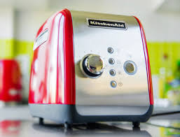Toustovač / topinkovač 5KMT221 královská červená KitchenAid