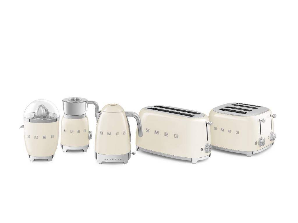 Rychlovarná konvice Smeg 50´s Retro Style s regulací teploty, krémová