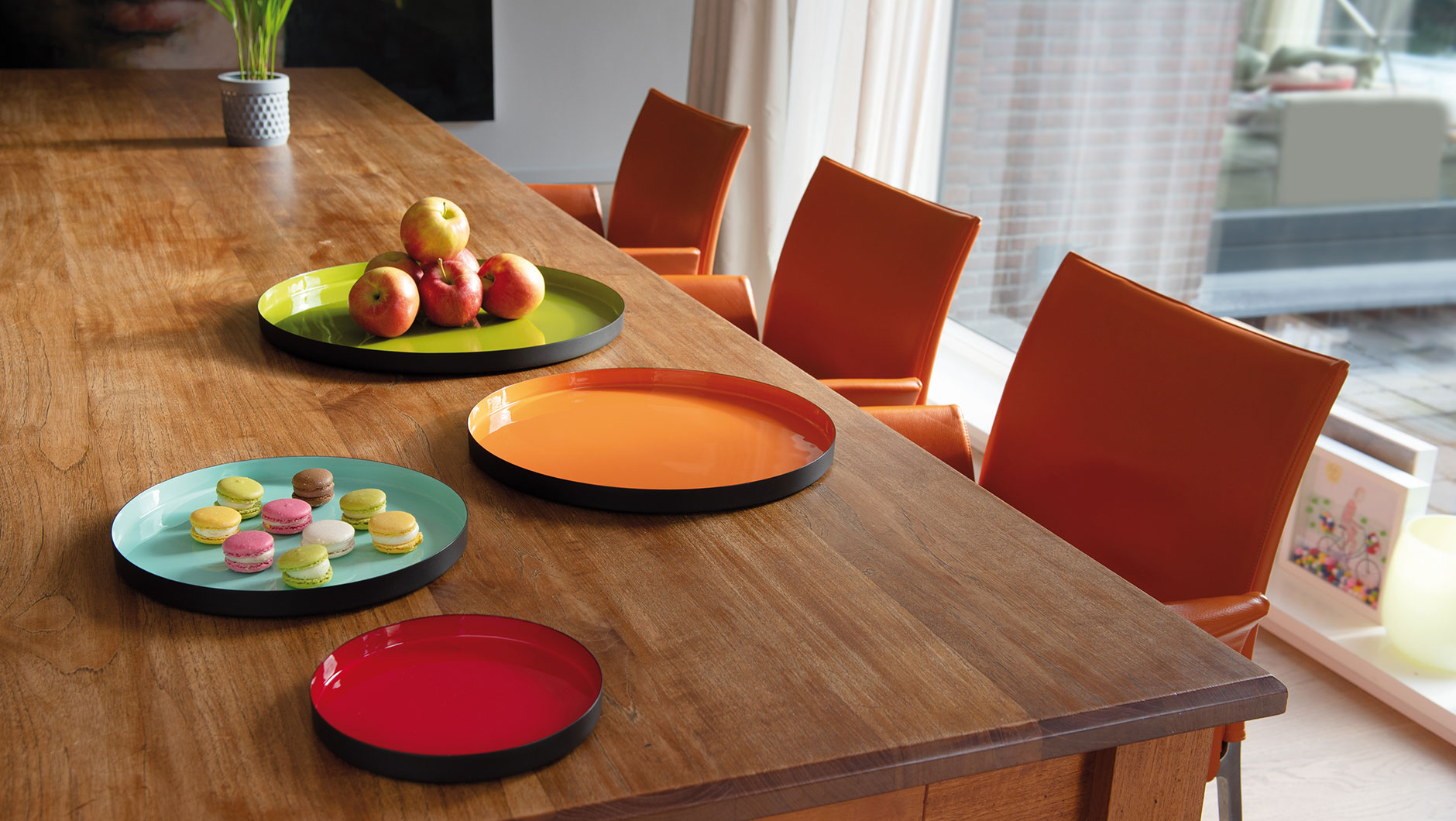 Servírovací kovové tácy Enzo 4 ks REMEMBER